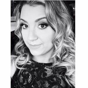 Meet your Posher, Christa